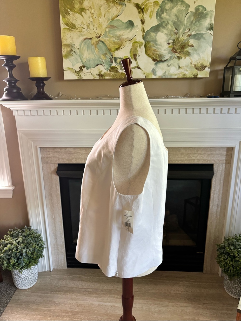 *NEW* Tahari “Arthur S. Levine” - White Linen Camisole/Top - Size - 22W - Picture 2 of 8